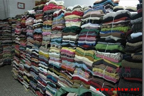 江苏南京长期大量回收库存衣服